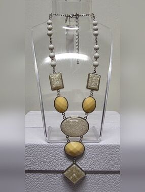 New York & Company Yellow and Cream Beaded Statement Necklace NWT
